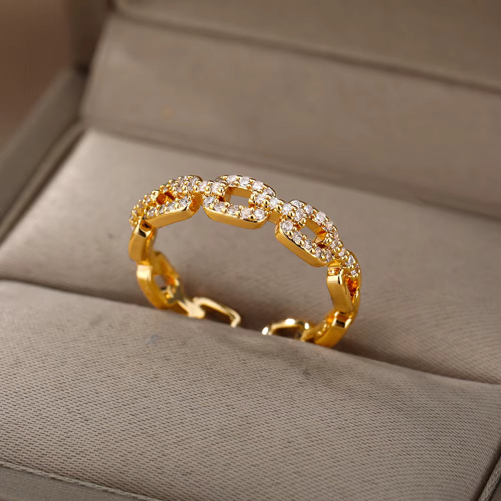 Gold Chain Link Ring with Zirconia Stones – Adjustable Design