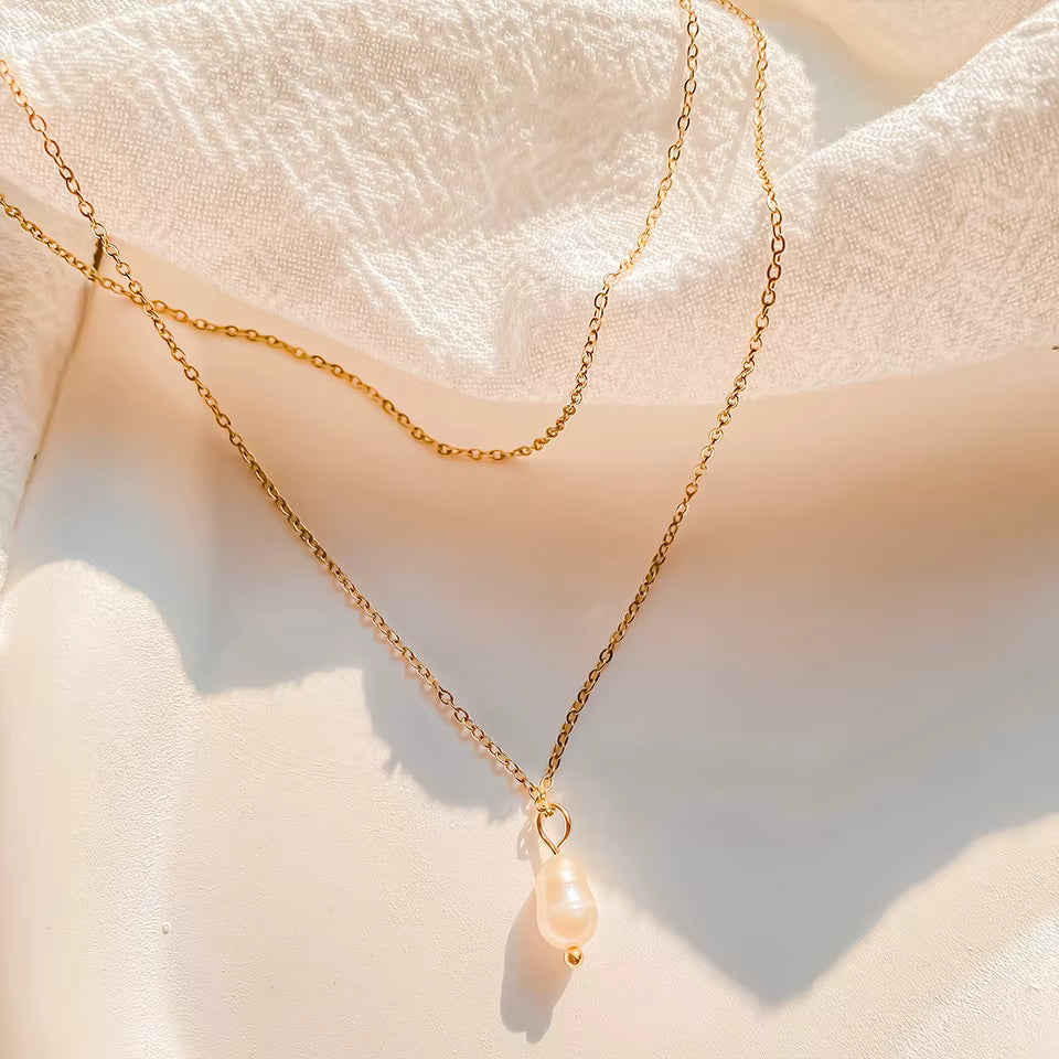 chloe necklace