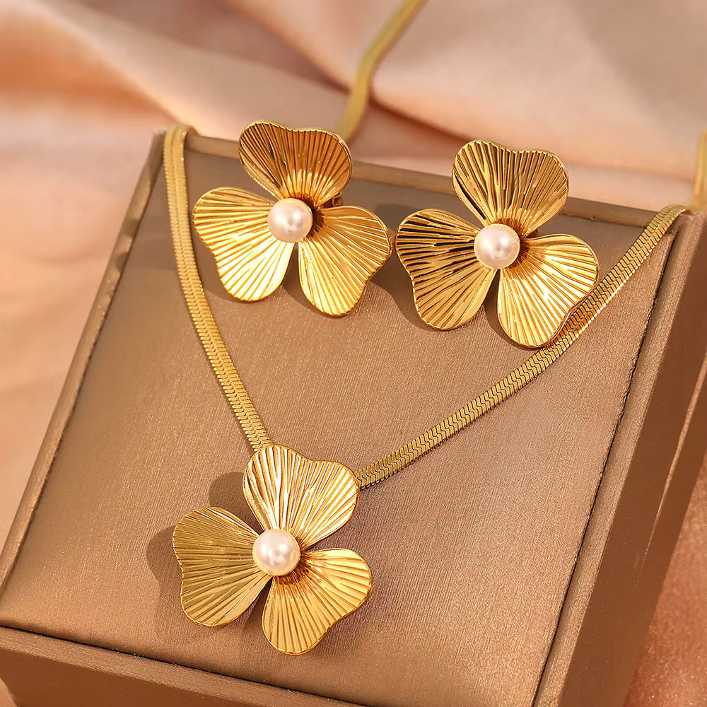 Gold Flower Necklace & Stud Earrings Set with Pearl Detail