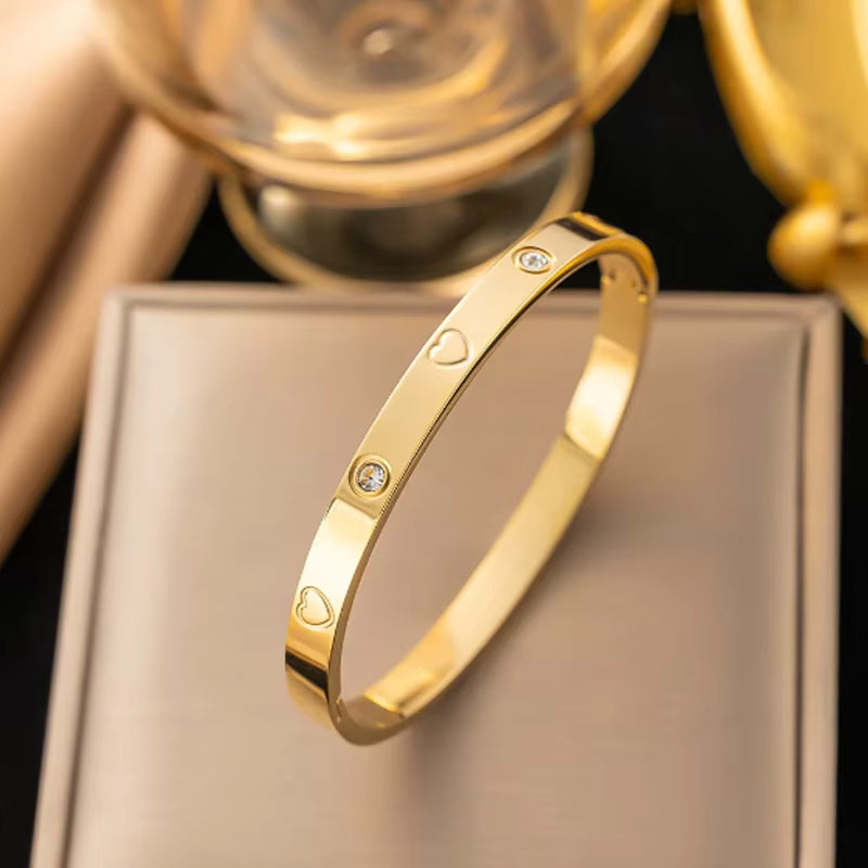 Gold Heart & Crystal Bangle – Minimalist Hinged Bracelet for Women