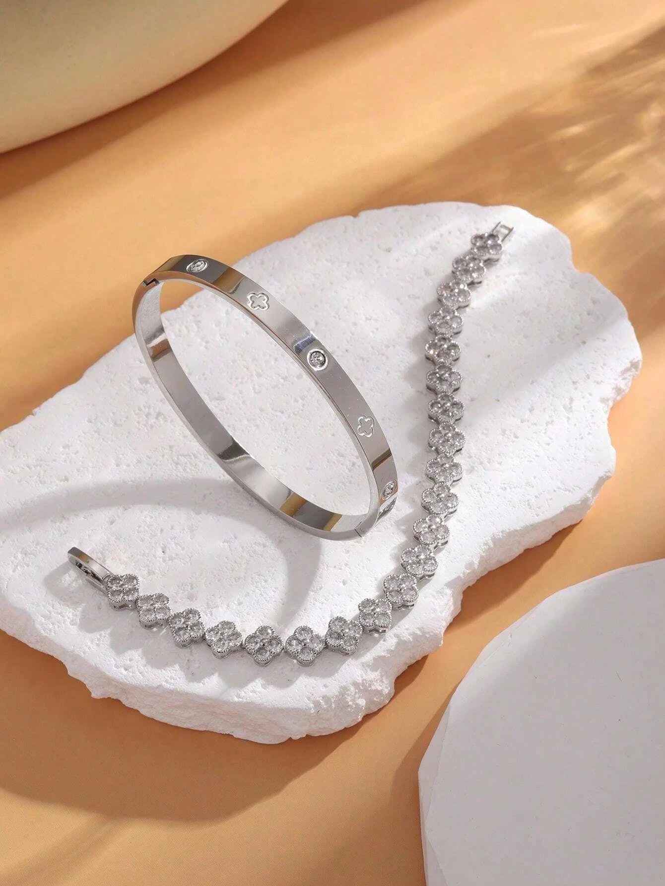 Clover Link Bracelet and Bangle Gold/Silver