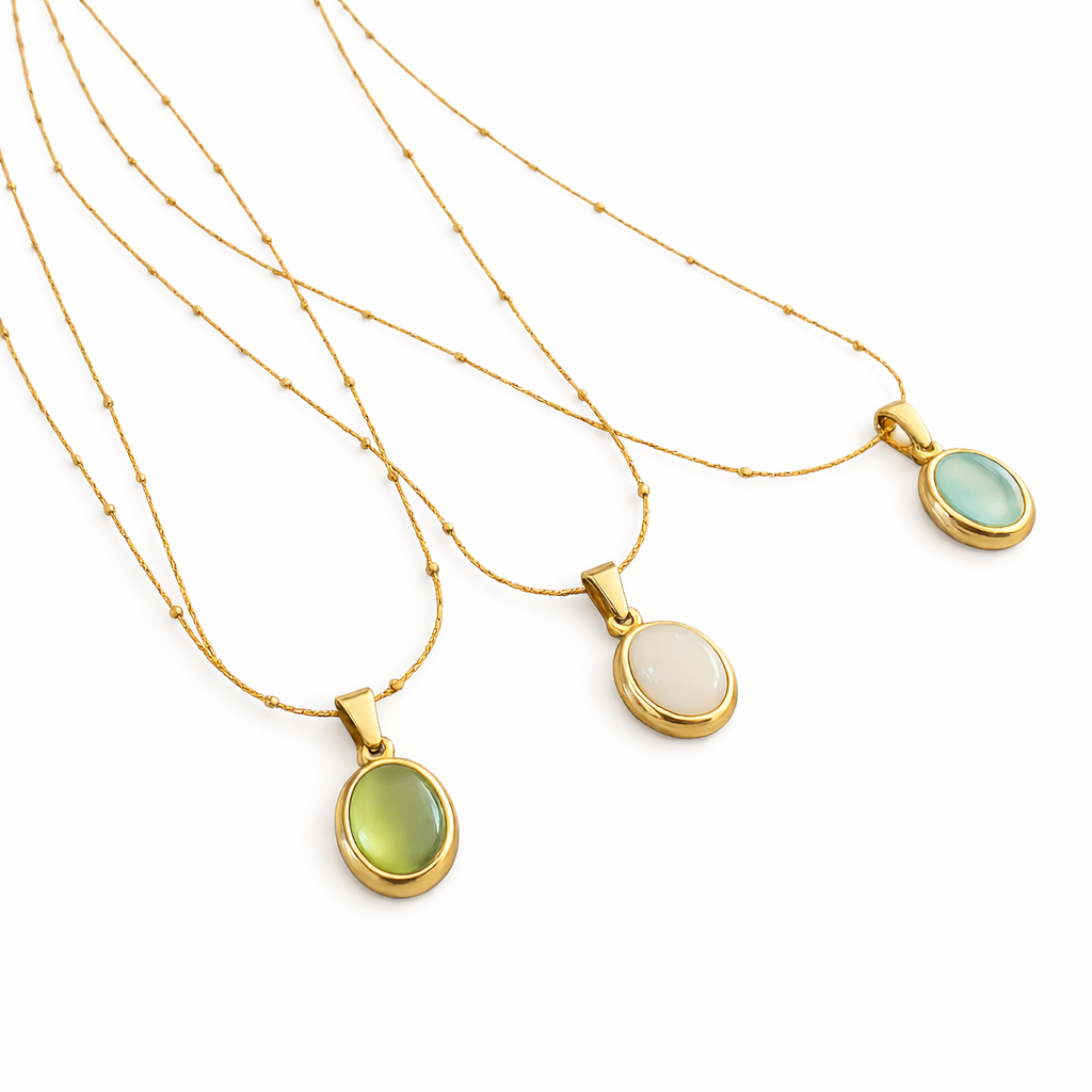 Green Stone Gold Pendant Necklace – Minimalist Natural Gemstone Jewellery