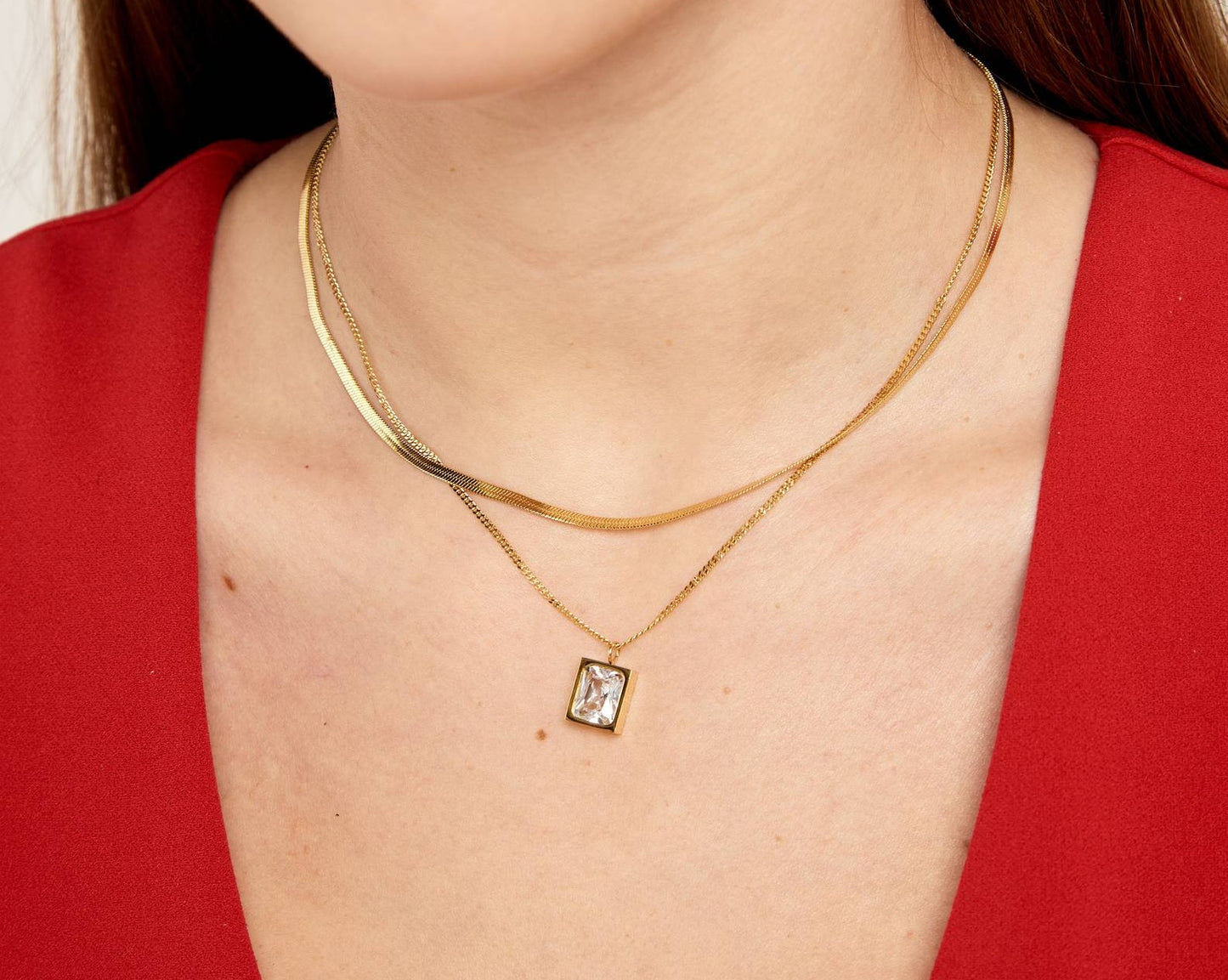 Sparkling Sophistication: Double-Layer Necklace with Zirconia Square Pendant